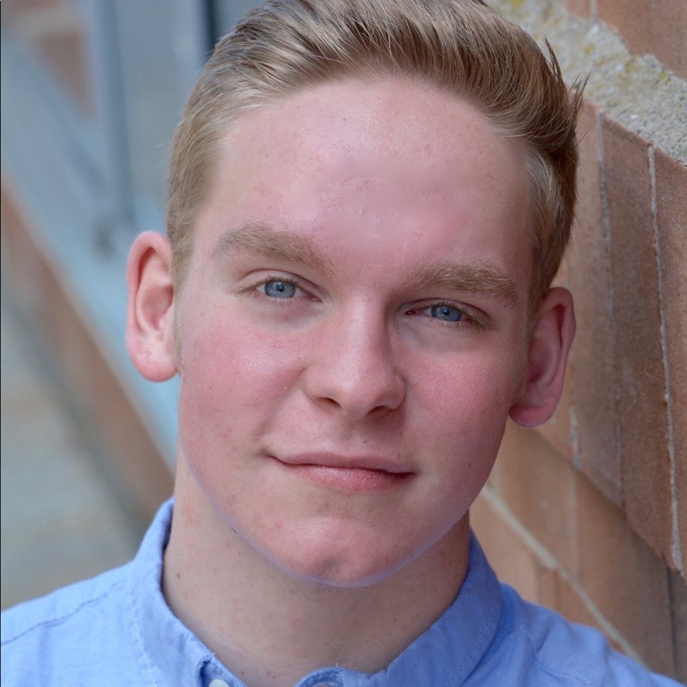 Meet your Posher, Adam